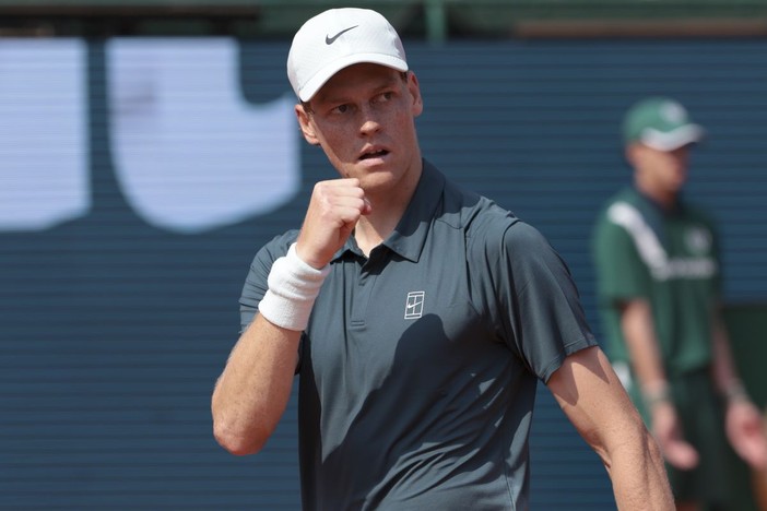 Sinner re a Montecarlo, batte Alcaraz e torna numero 1 del mondo