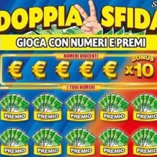 Compra un gratta e vinci da 10 euro e vince 2 milioni Compra un gratta e vinci da 10 euro e vince 2 milioni