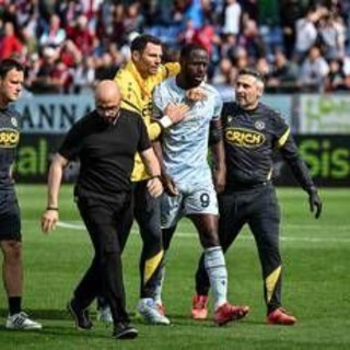 Serie A, Davis accusa Dossena di razzismo: "Mi ha chiamato scimmia". La replica: "Non è vero" Serie A, Davis accusa Dossena di razzismo: "Mi ha chiamato scimmia". La replica: "Non è vero"