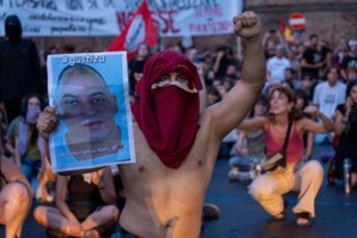 Caso Fakir, dalla morte alla guerriglia a Bologna. Nordio: "Qui nessun modello Ice"