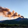 Eruzione Etna, voli sospesi fino alle 14.30 all'aeroporto di Catania Eruzione Etna, voli sospesi fino alle 14.30 all'aeroporto di Catania