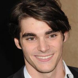 Morto a 34 anni RJ Mitte, addio al Walter White Jr. di 'Breaking Bad'