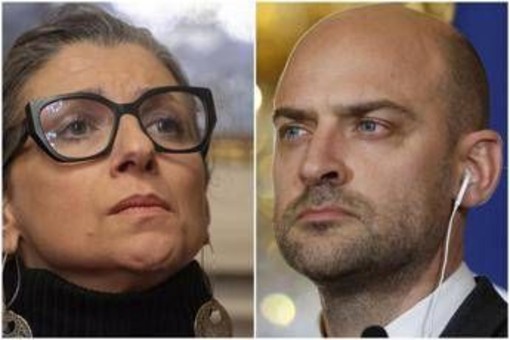 La Francia chiede le dimissioni di Francesca Albanese da relatrice Onu: "Da lei dichiarazioni oltraggiose" La Francia chiede le dimissioni di Francesca Albanese da relatrice Onu: "Da lei dichiarazioni oltraggiose"