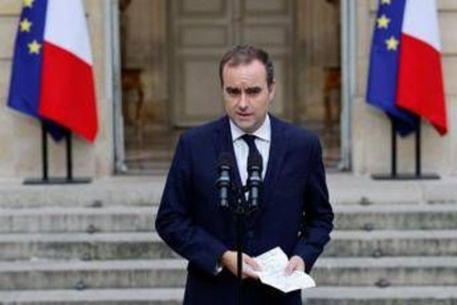 Francia, Lecornu: "Sempre più lontana possibilità scioglimento dell'Assemblea" Francia, Lecornu: "Sempre più lontana possibilità scioglimento dell'Assemblea"