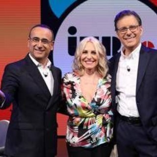 Fabrizio Frizzi, otto anni dalla scomparsa: il ricordo di Conti e Clerici Fabrizio Frizzi, otto anni dalla scomparsa: il ricordo di Conti e Clerici