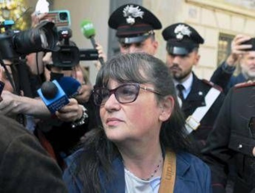 Caso Garlasco, l'intercettazione di mamma Sempio: "Qui ci sono più testimoni che abitanti..." Caso Garlasco, l'intercettazione di mamma Sempio: "Qui ci sono più testimoni che abitanti..."