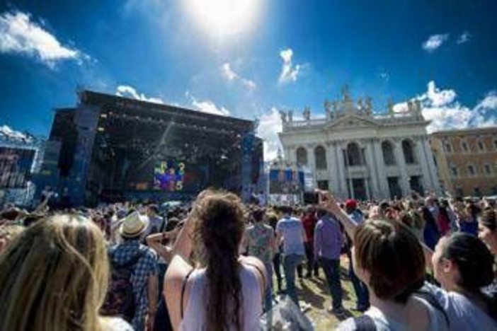 Primo Maggio, oggi il Concertone a Roma: gli artisti in scaletta Primo Maggio, oggi il Concertone a Roma: gli artisti in scaletta