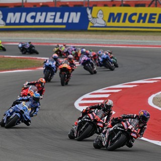 Bezzecchi vince anche ad Austin, doppietta Aprilia con Martin secondo