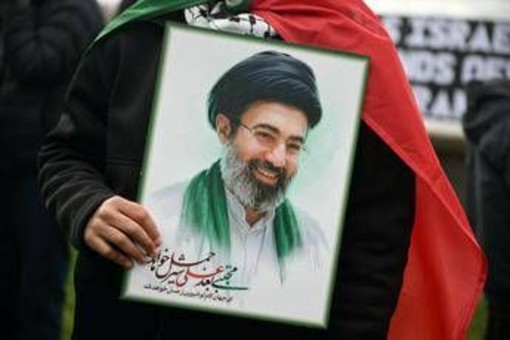 Iran, la lista di Netanyahu e la caccia a Mojtaba Khamenei: "Elimineremo tutti"