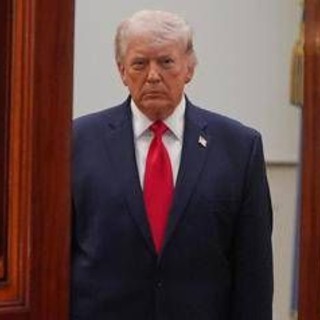 Ucraina-Russia, Trump annuncia tregua di 3 giorni: "Ci avviciniamo a soluzione guerra" Ucraina-Russia, Trump annuncia tregua di 3 giorni: "Ci avviciniamo a soluzione guerra"