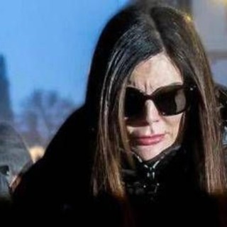 Crans-Montana, Jessica Moretti ai dipendenti: "Non sono scappata con la cassa"