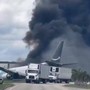 Aereo Boeing 767 cargo di Amazon esce di pista, si schianta e prende fuoco a Miami: "Almeno 5 morti" Aereo Boeing 767 cargo di Amazon esce di pista, si schianta e prende fuoco a Miami: "Almeno 5 morti"