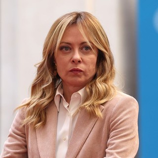 Carburanti, Meloni “Tagliamo 25 centesimi al litro”