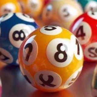 SuperEnalotto, numeri combinazione vincente oggi 8 maggio SuperEnalotto, numeri combinazione vincente oggi 8 maggio