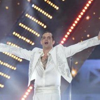 Achille Lauro confessa: "Non sono uno da movida. L'adolescenza? È stata frizzante" Achille Lauro confessa: "Non sono uno da movida. L'adolescenza? È stata frizzante"