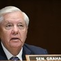 Lindsey Graham, chi era il senatore diventato pro-Trump e 'amico' di Israele Lindsey Graham, chi era il senatore diventato pro-Trump e 'amico' di Israele