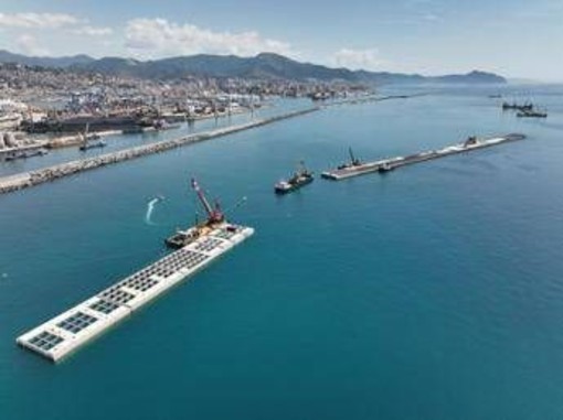 Porti: Webuild, nuova diga foranea di Genova, affondato il 22° cassone Porti: Webuild, nuova diga foranea di Genova, affondato il 22° cassone
