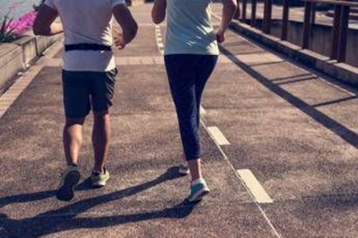 Caldo e rischi per l'attività fisica, l'esperta: "Non esiste fisico immune, occhio ai sintomi neurologici" Caldo e rischi per l'attività fisica, l'esperta: "Non esiste fisico immune, occhio ai sintomi neurologici"