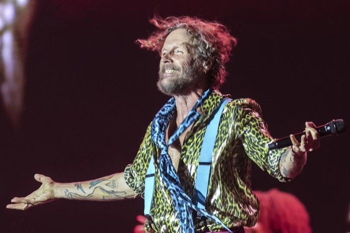 Jovanotti compie 60 anni, per il “ragazzo fortunato” l’età è solo un numero