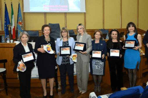 Premio 'Il giorno dopo: Donna tutto l’anno' 2026, assegnati riconoscimenti