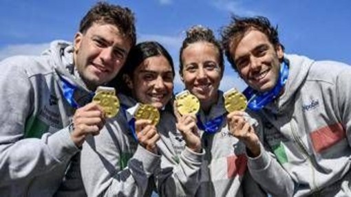 Nuoto, nel fondo a Golfo Aranci trionfo azzurro nella staffetta e il sigillo di Paltrinieri Nuoto, nel fondo a Golfo Aranci trionfo azzurro nella staffetta e il sigillo di Paltrinieri