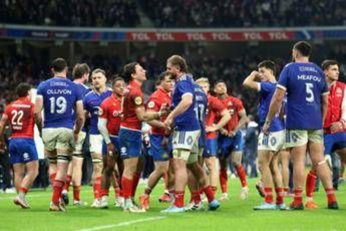 Sei Nazioni, Francia batte l'Italia 33-8 a Lille Sei Nazioni, Francia batte l'Italia 33-8 a Lille