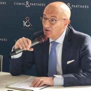 Terziario, Bella (Confcommercio): "Valorizzare ogni settore di quello di mercato" Terziario, Bella (Confcommercio): "Valorizzare ogni settore di quello di mercato"