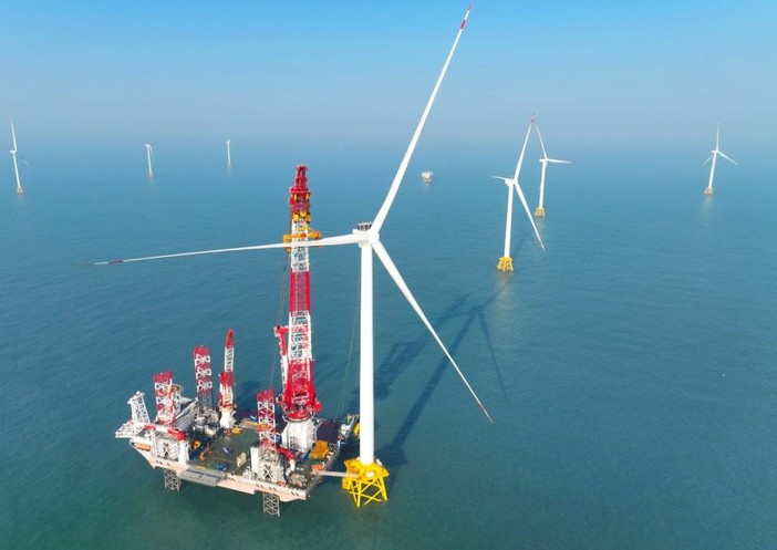 Cina, obiettivo ridurre del 17% le emissioni di CO2 entro il 2030
